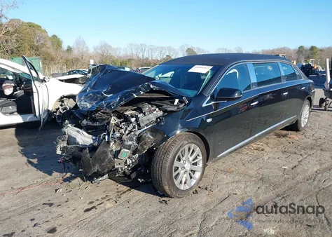 2019 Cadillac Xts V4U Coachbuilder Limousine z USA, uszkodzony, nr VIN 2GEXG6U38K9550497